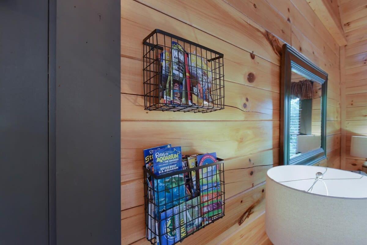 Ryes And Shine Bootlegger'S Cabin! Hot Tub* Pool* Arcade* Billiards *Ev * Pet Friendly Sevierville Exterior foto